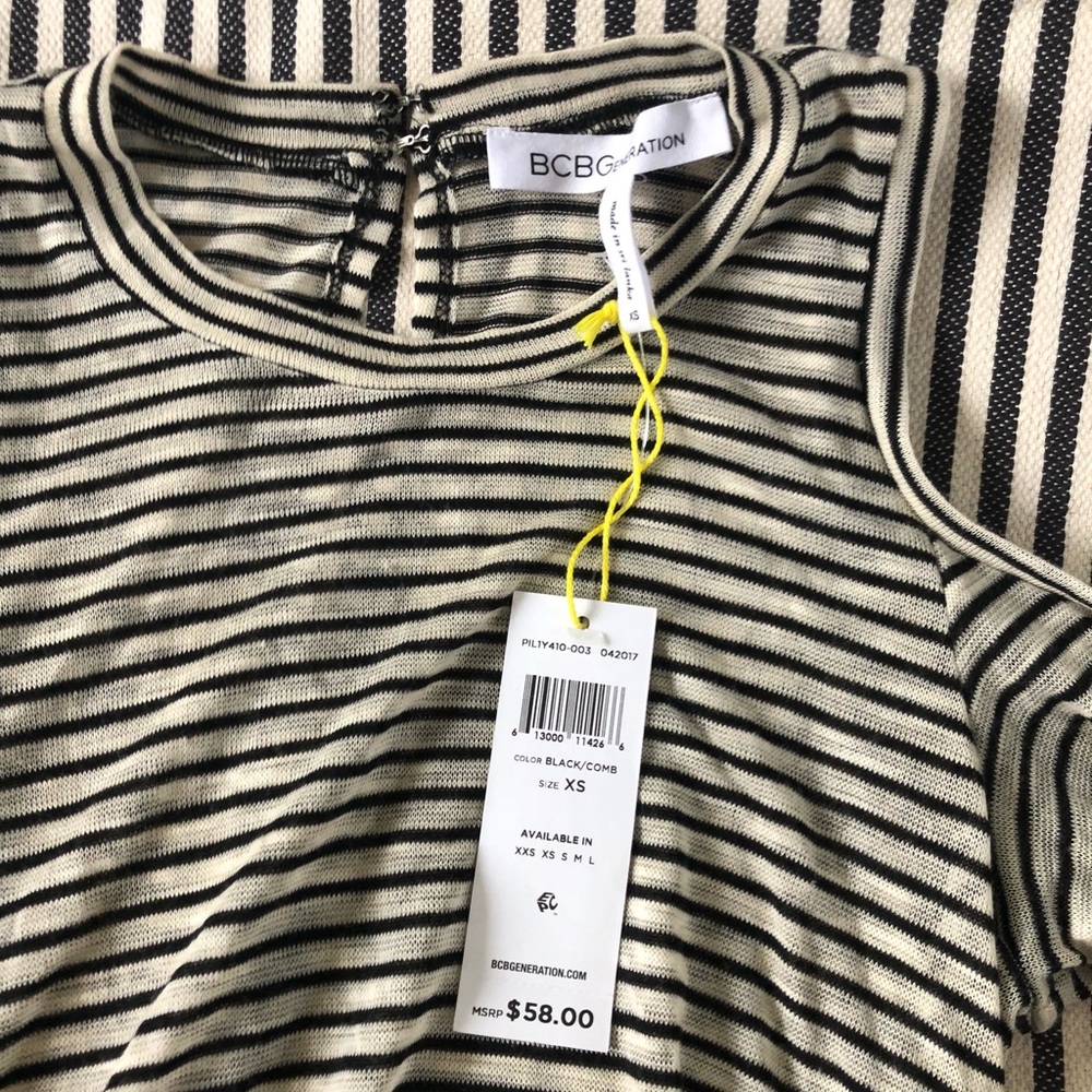 NWT BCBGeneration cold shoulder stripes top XS ✨ - Picture 4 of 8